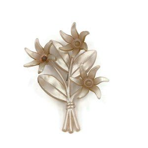 ART DECO Early Plastic Pearlized Peach Flower Pin